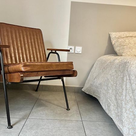 Suite Danbury Lyon Ngoại thất bức ảnh