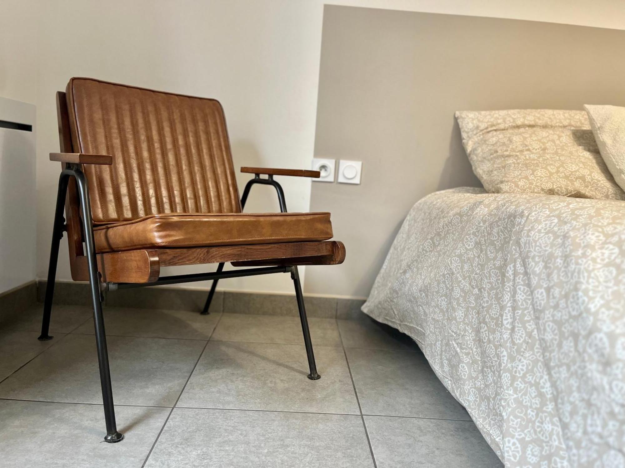Suite Danbury Lyon Ngoại thất bức ảnh