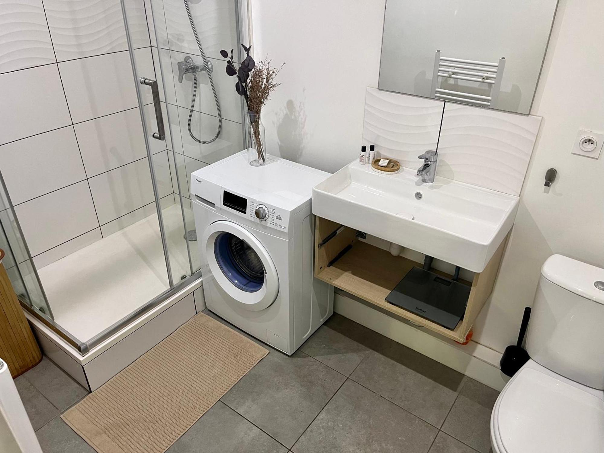 Suite Danbury Lyon Ngoại thất bức ảnh